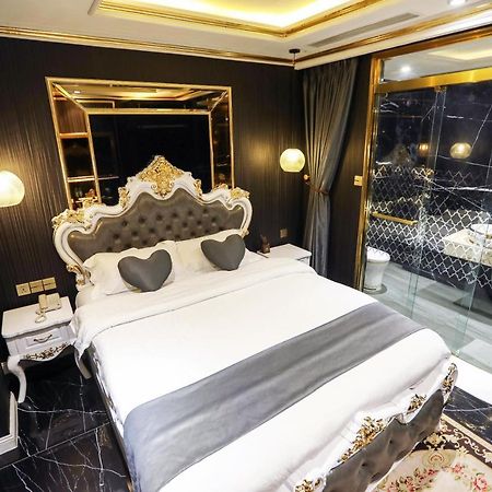 Enjoy Hotel 7 Ho Chi Minh-staden Exteriör bild